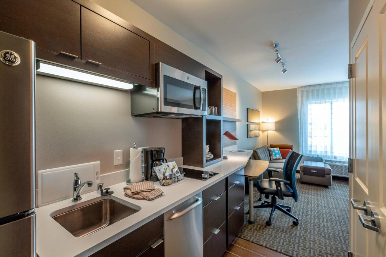 Towneplace Suites By Marriott Lexington Keeneland/Airport Экстерьер фото